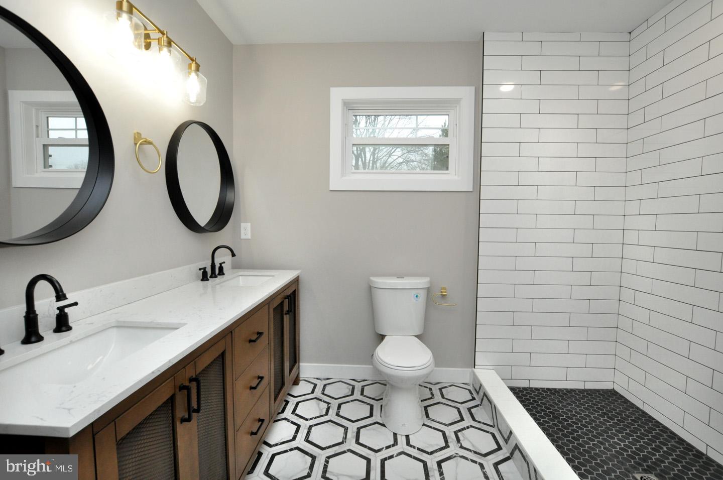 1119 Prospect Ridge Boulevard Haddon Heights, NJ 08035 - Photo 17 of 29 Primary Bathroom
