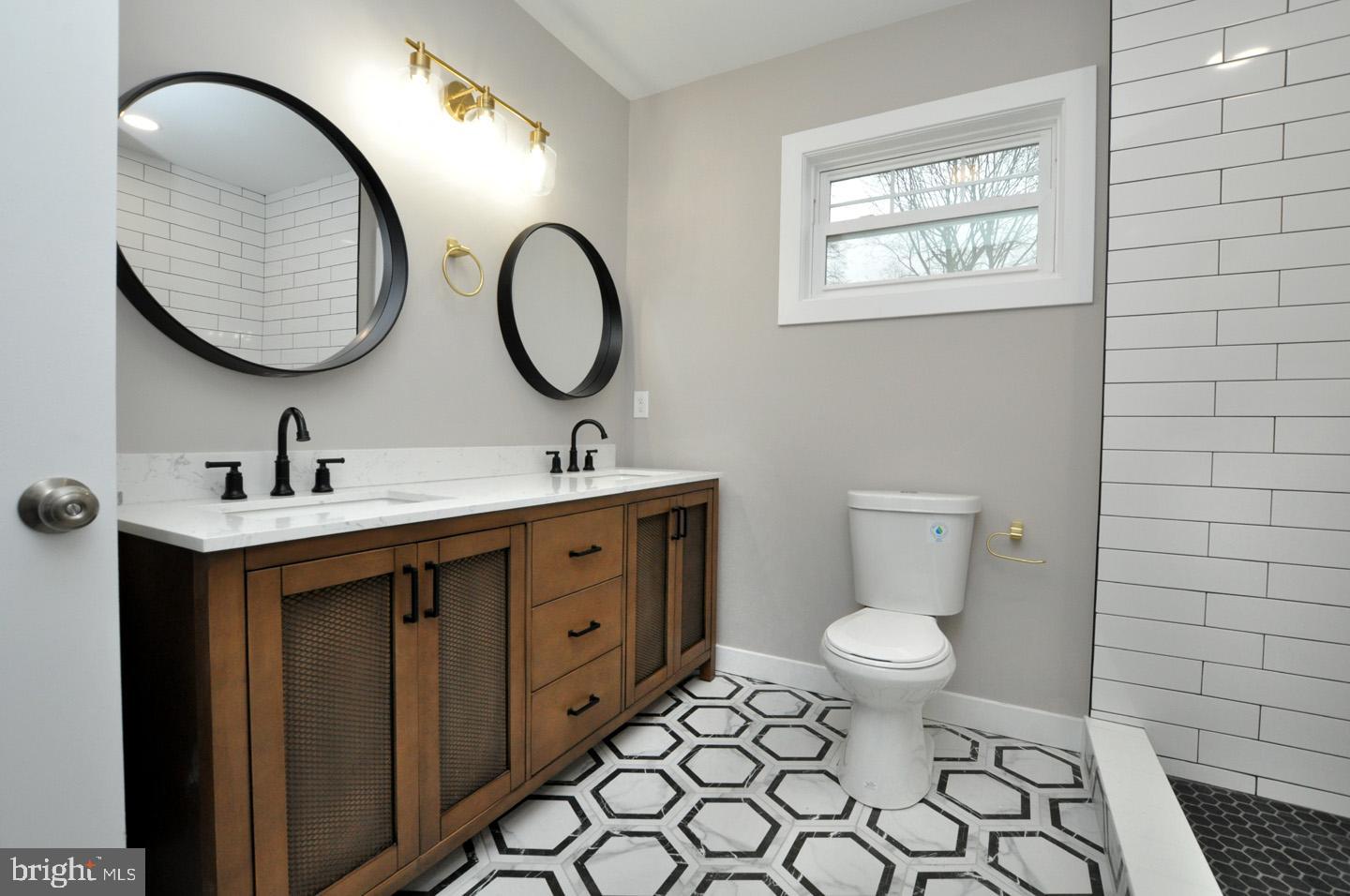 1119 Prospect Ridge Boulevard Haddon Heights, NJ 08035 - Photo 18 of 29 Primary Bathroom