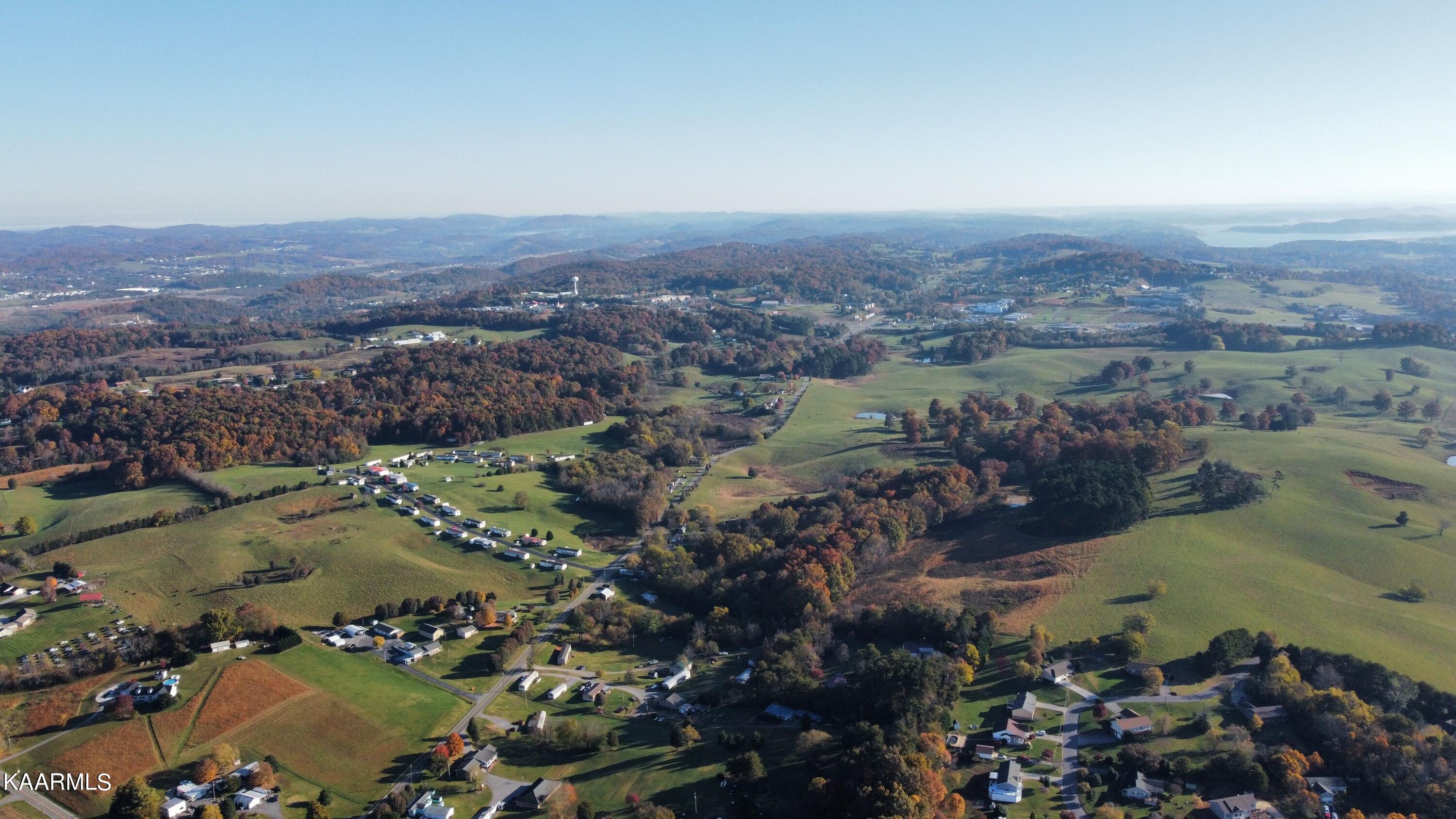 2747 Hodges Ferry Road Kodak, TN 37764 - Photo 3 of 11 3