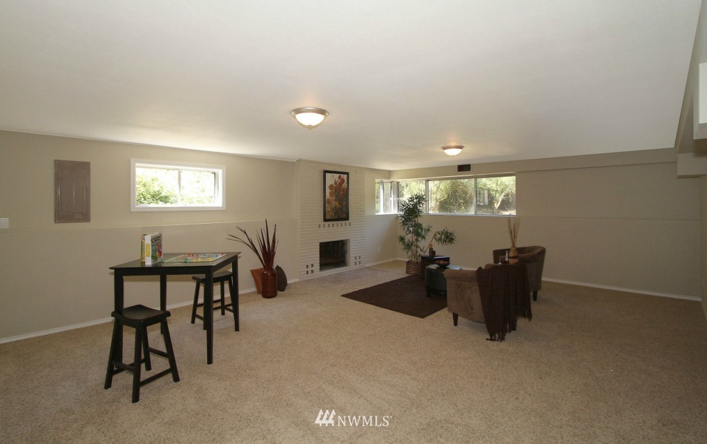 1340 Southwest Berry Lake Road Port Orchard, WA 98367 - Photo 15 of 24 Gallery Image 15