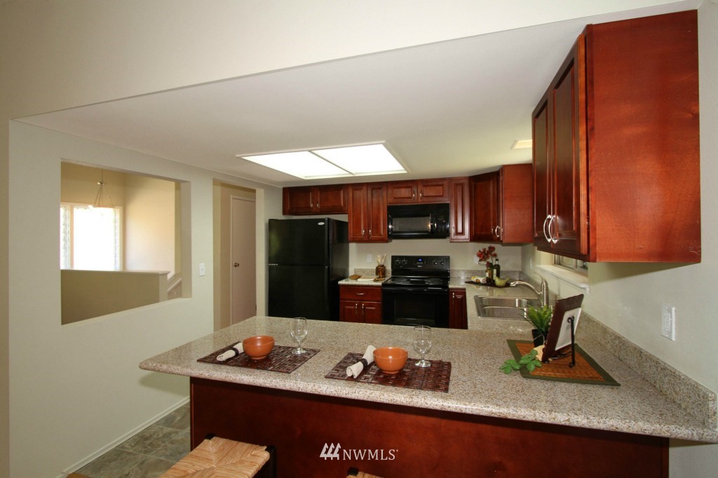 1340 Southwest Berry Lake Road Port Orchard, WA 98367 - Photo 6 of 24 Gallery Image 6