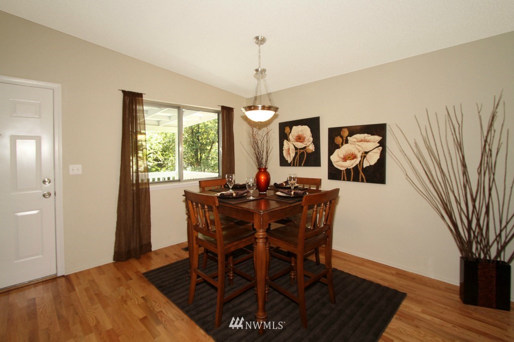 1340 Southwest Berry Lake Road Port Orchard, WA 98367 - Photo 7 of 24 Gallery Image 7