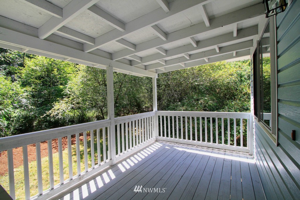 1340 Southwest Berry Lake Road Port Orchard, WA 98367 - Photo 8 of 24 Gallery Image 8