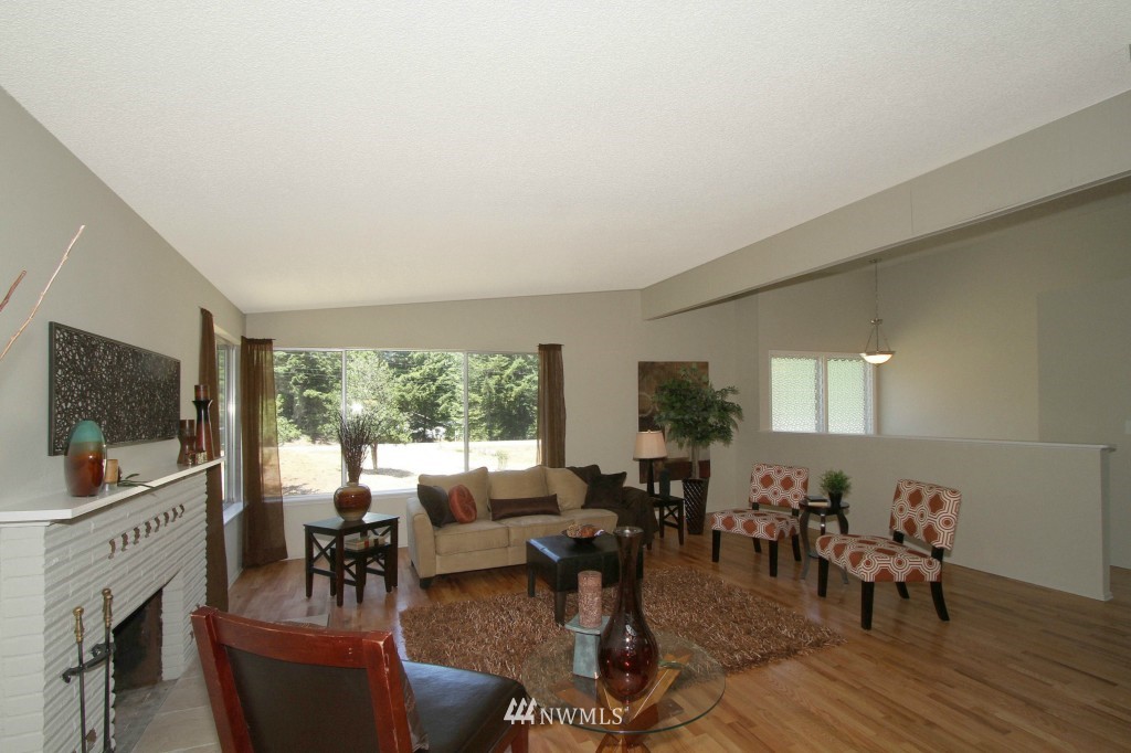 1340 Southwest Berry Lake Road Port Orchard, WA 98367 - Photo 9 of 24 Gallery Image 9