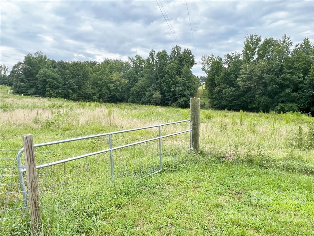 1 Buck Collins Road Forest City, NC 28043 - Photo 10 of 13 Gallery Image 10
