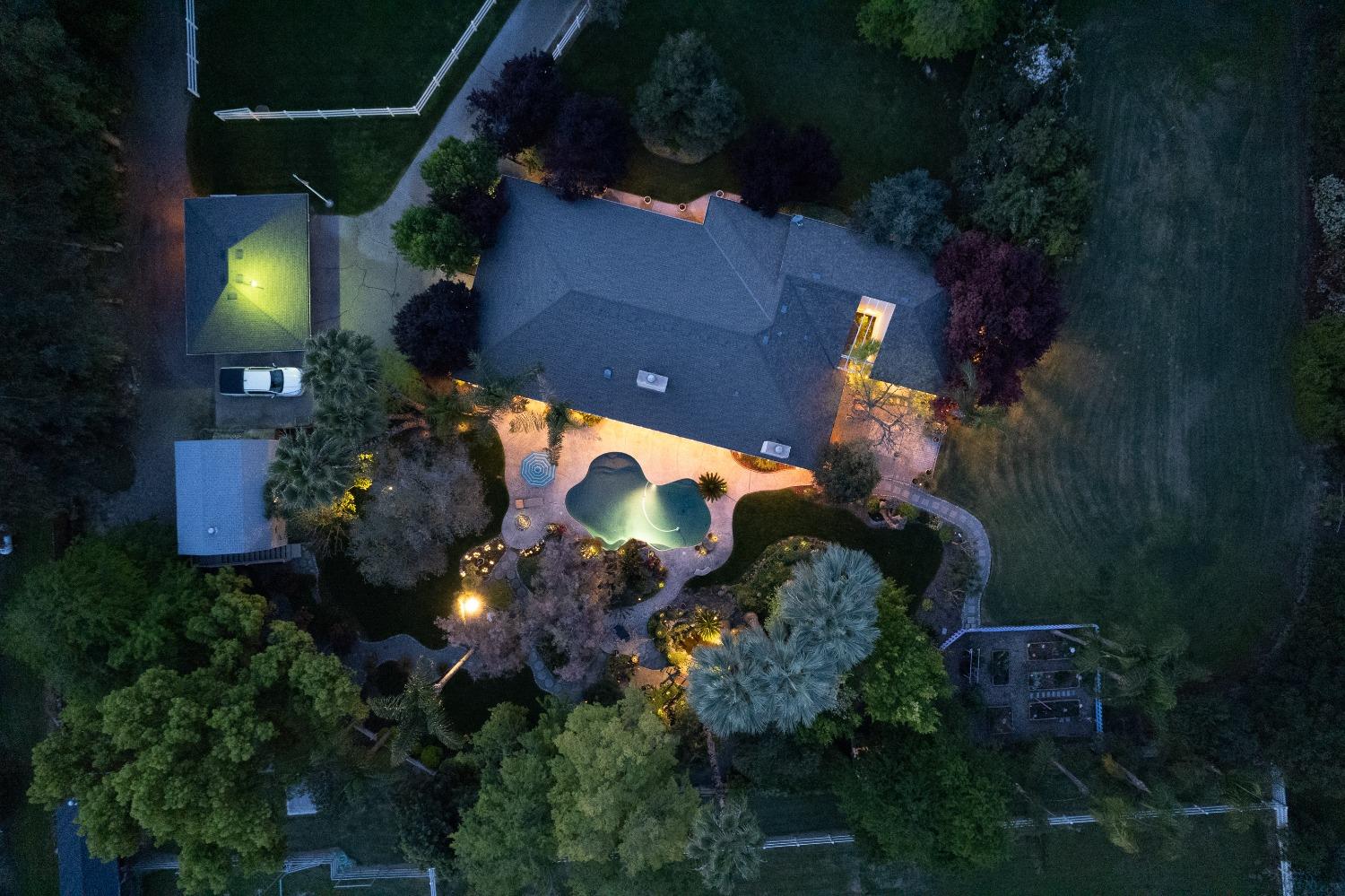 2988 Enterprise Avenue Clovis, CA 93619 - Photo 33 of 99 an aerial view of a house with a yard and outdoor seating
