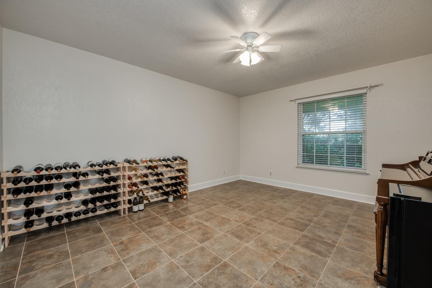 2988 Enterprise Avenue Clovis, CA 93619 - Photo 75 of 99