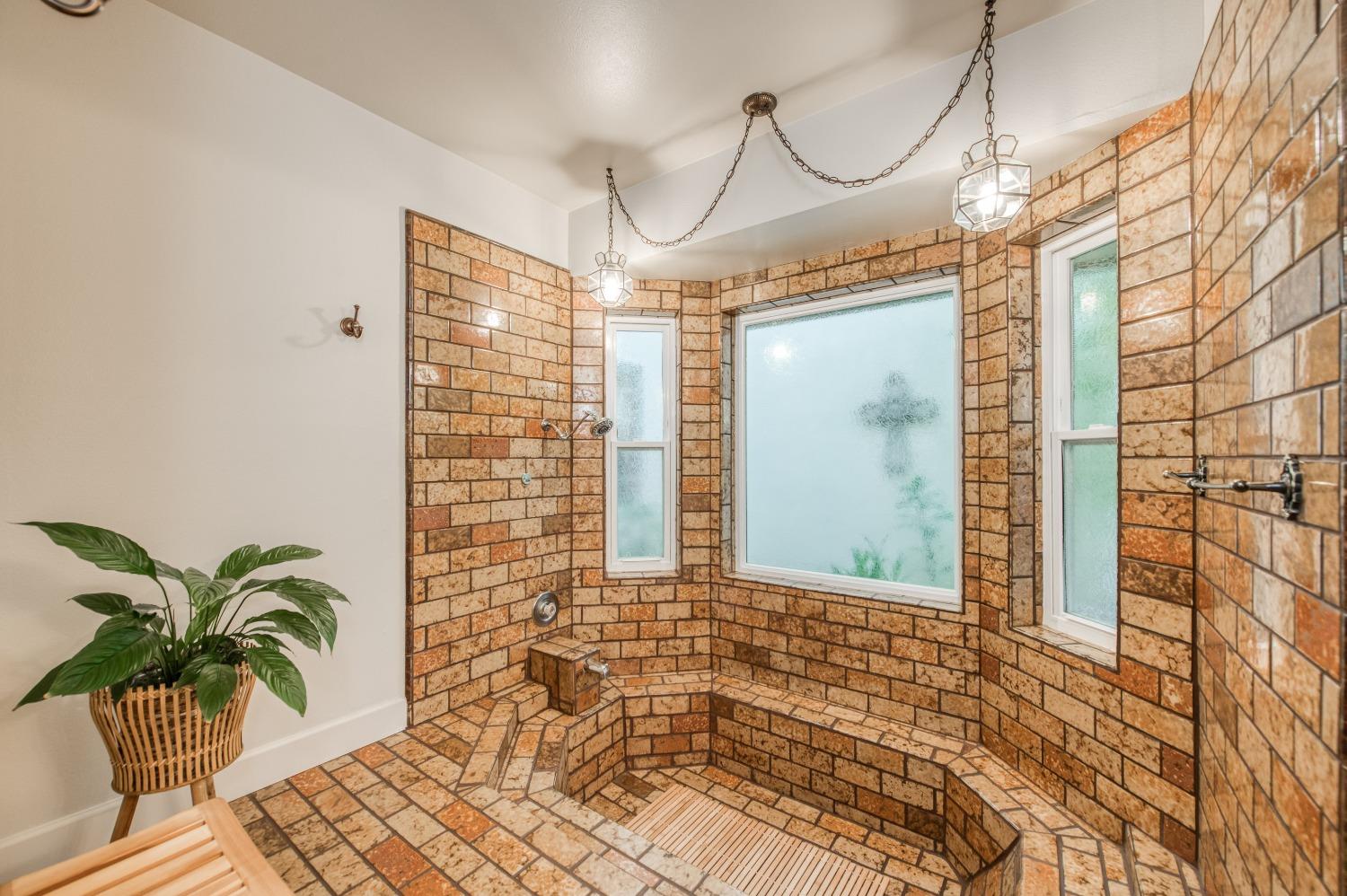 2988 Enterprise Avenue Clovis, CA 93619 - Photo 79 of 99