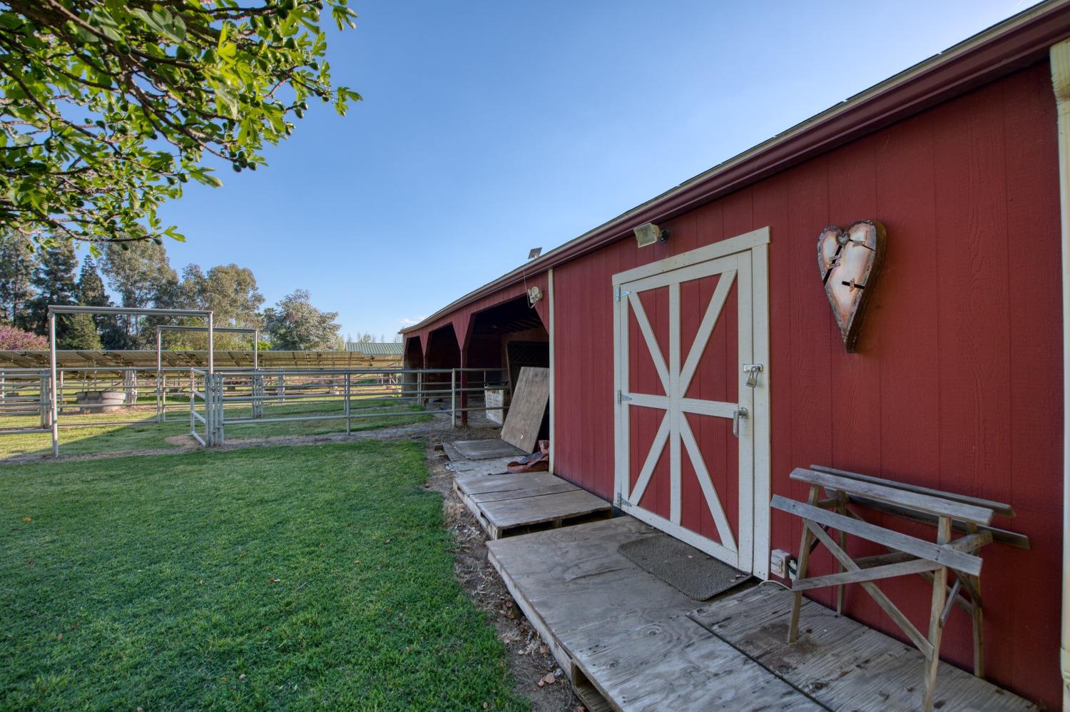 2988 Enterprise Avenue Clovis, CA 93619 - Photo 87 of 99