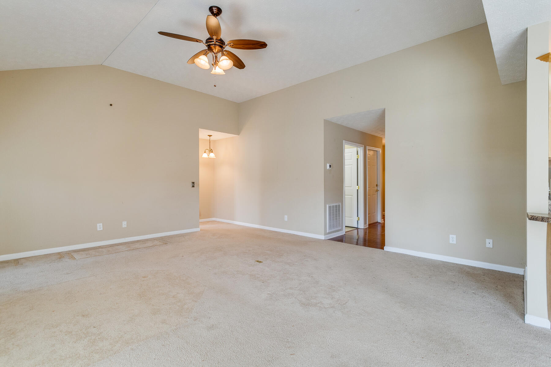 4120 Cooks Point Kingsport, TN 37664 - Photo 13 of 35 008