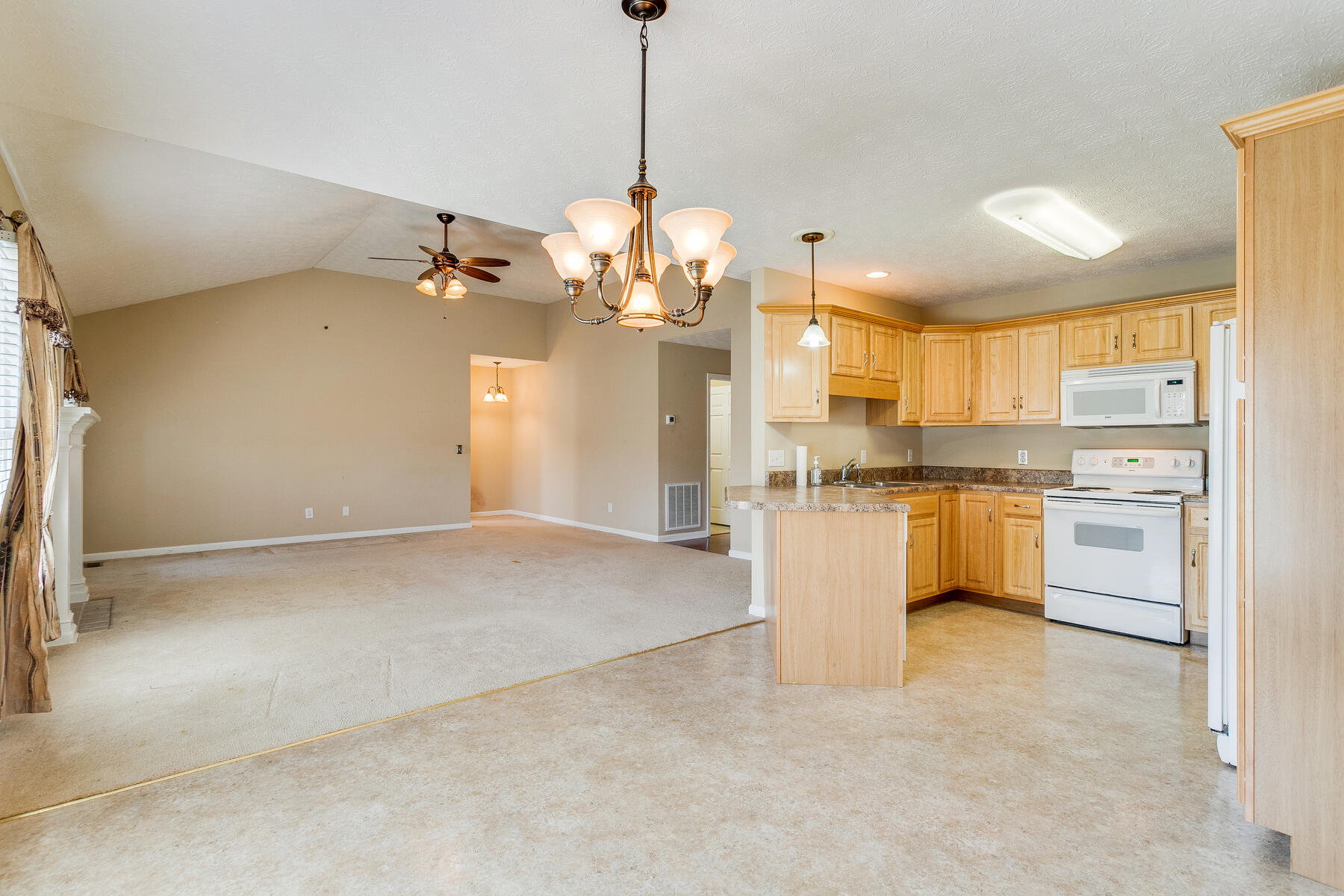 4120 Cooks Point Kingsport, TN 37664 - Photo 16 of 35 011