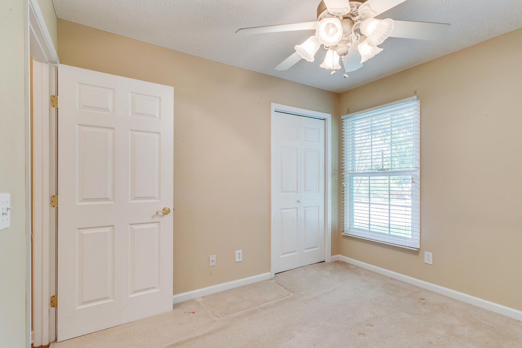 4120 Cooks Point Kingsport, TN 37664 - Photo 31 of 35 026