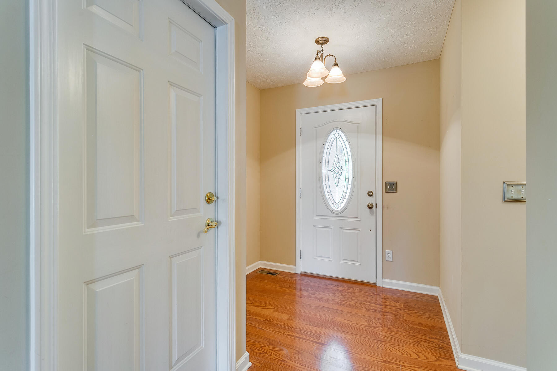 4120 Cooks Point Kingsport, TN 37664 - Photo 10 of 35 005