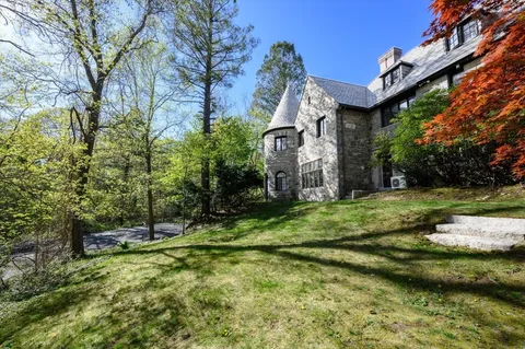 $3,495,000 | 3 Evergreen Lane, Hingham, MA 02043