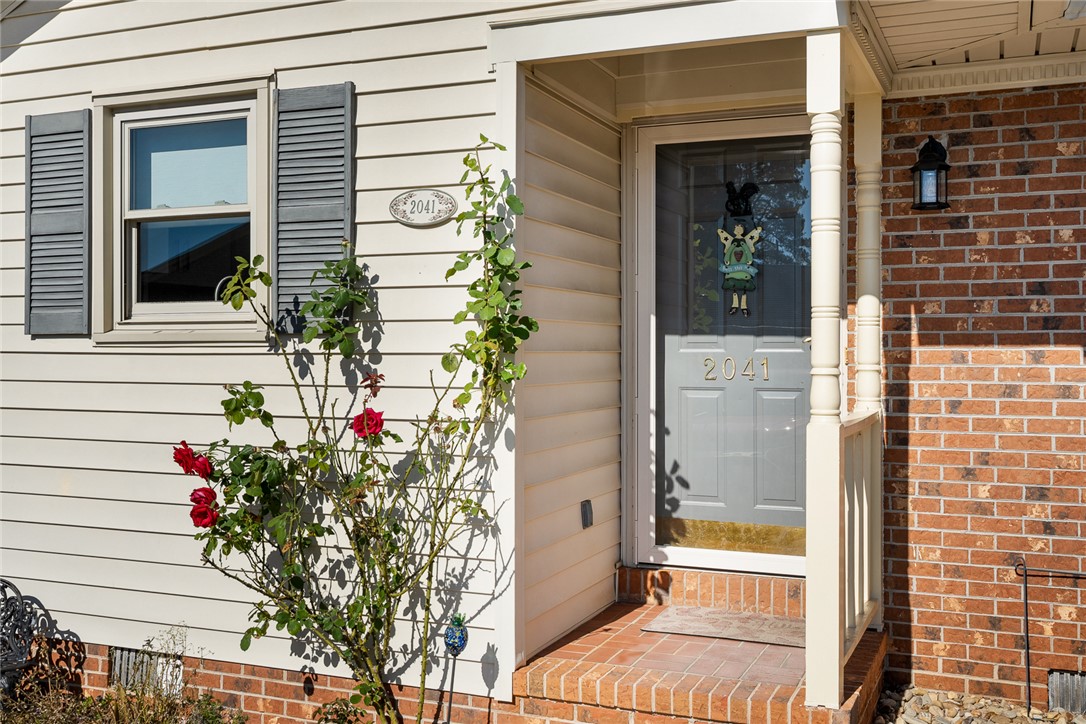 2041 Cardinal Park Drive Anderson, SC 29621 - Photo 3 of 34