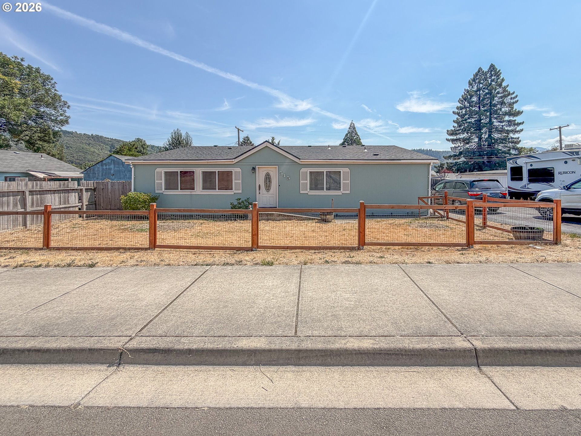 545 East 4th Avenue Riddle, OR 97469 - Photo 1 of 25 Gallery Image 1