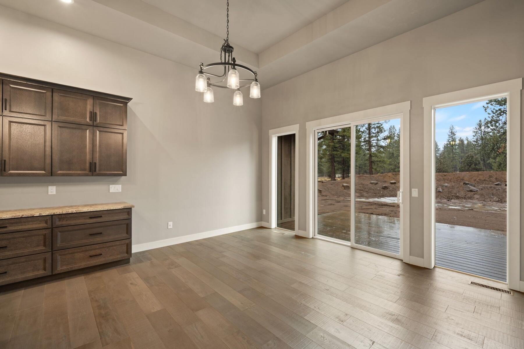 60201 Sunset View Drive Bend, OR 97702 - Photo 16 of 51 batch_13-web-or-mls-Riley Visuals-12
