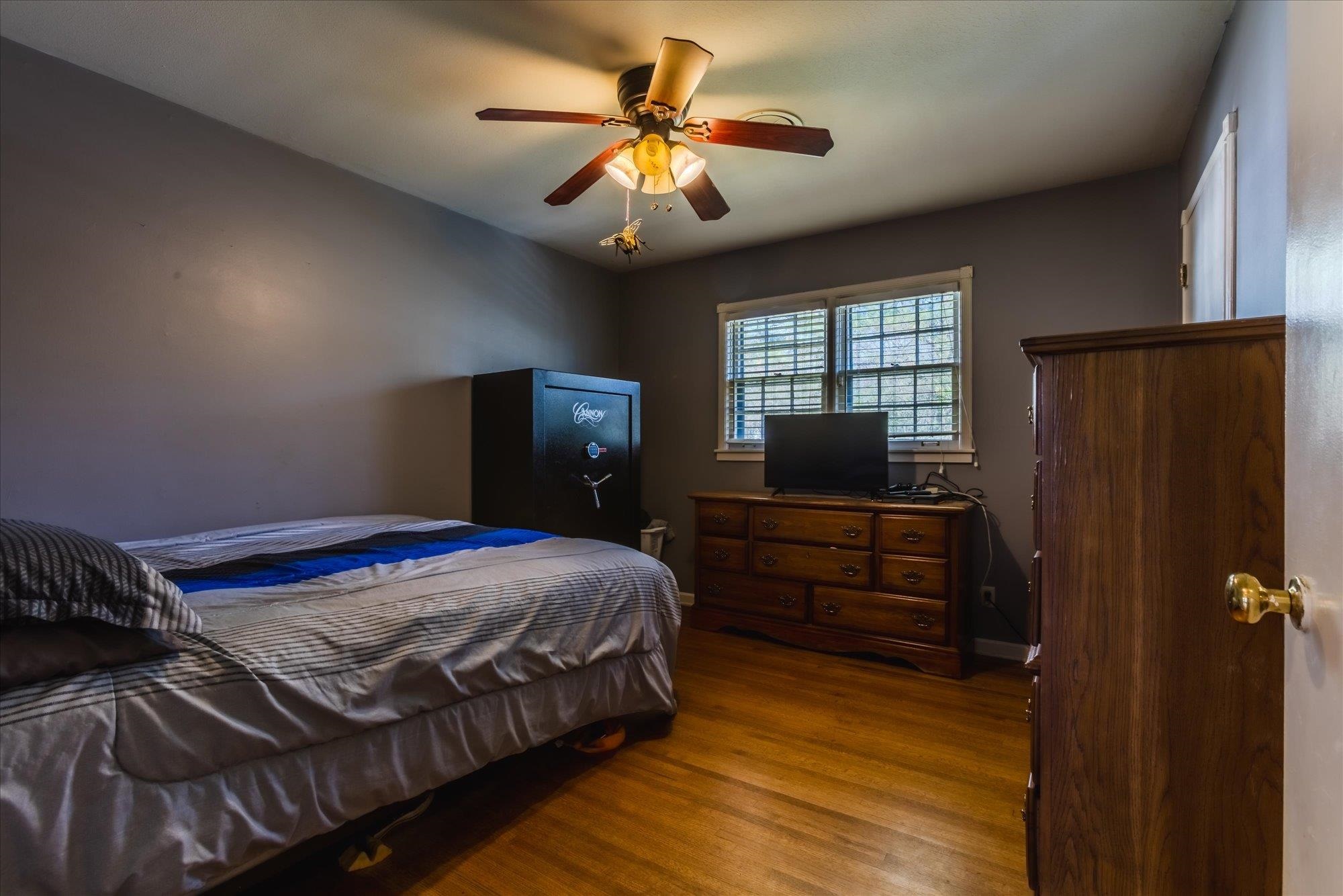 1490 Hayne Road Memphis, TN 38119 - Photo 22 of 33 a bedroom with a bed and a television