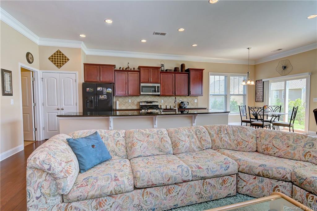 7449 Hamilton Bridge Road Charlotte, NC 28278 - Photo 5 of 22 Gallery Image 5