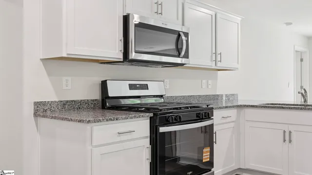 $234,900 | 225 Pristine Drive, Greenwood, SC 29646