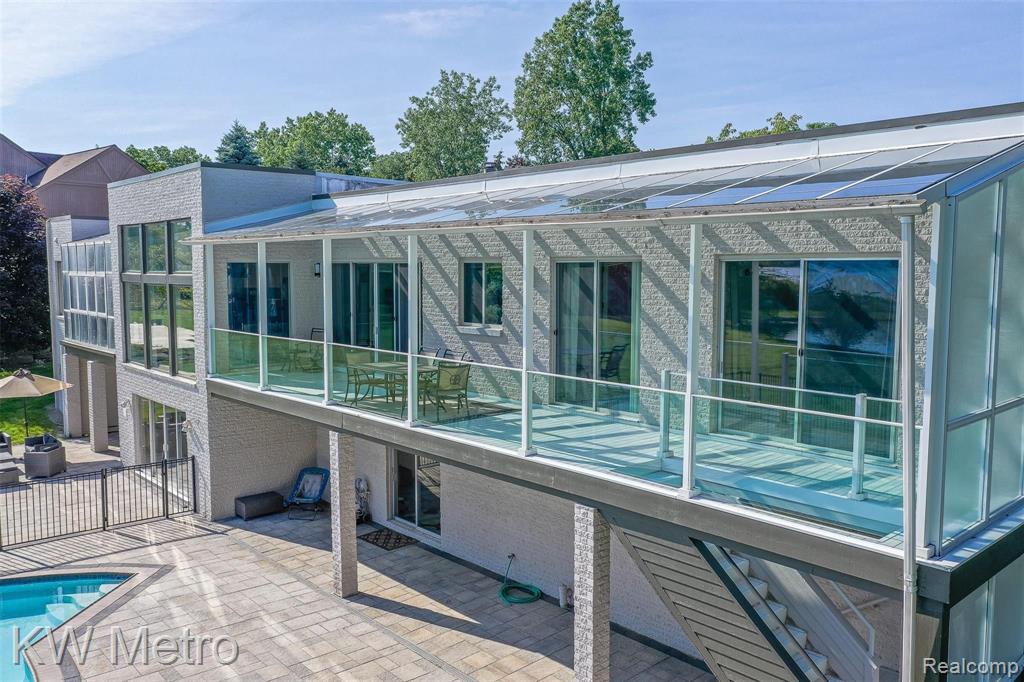 2085 Lone Pine Road West Bloomfield, MI 48302 - Photo 7 of 57