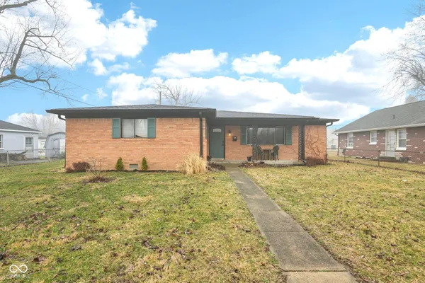 $282,500 | 100 Lincoln Street, Plainfield, IN 46168