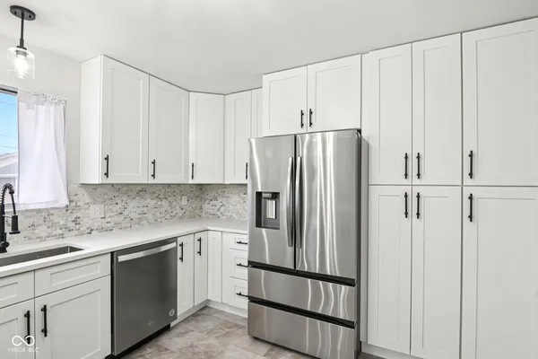 $282,500 | 100 Lincoln Street, Plainfield, IN 46168
