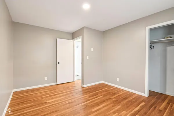 $282,500 | 100 Lincoln Street, Plainfield, IN 46168