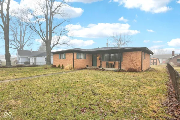 $282,500 | 100 Lincoln Street, Plainfield, IN 46168
