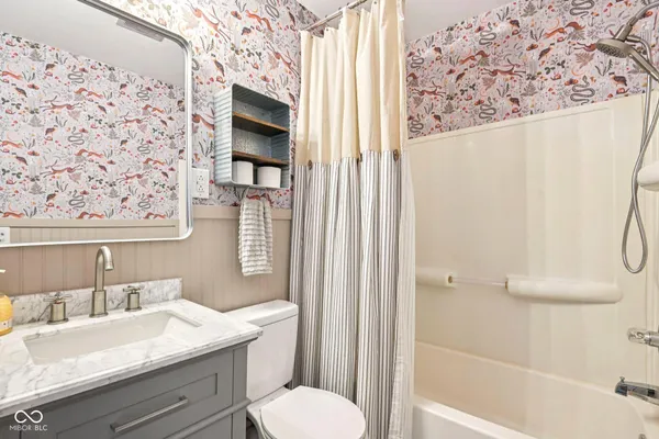 $282,500 | 100 Lincoln Street, Plainfield, IN 46168