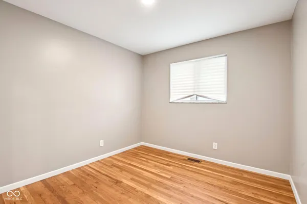 $282,500 | 100 Lincoln Street, Plainfield, IN 46168