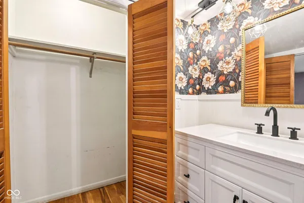 $282,500 | 100 Lincoln Street, Plainfield, IN 46168