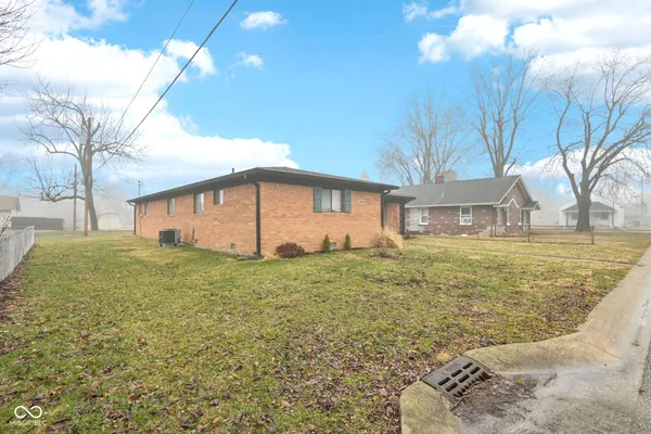 $282,500 | 100 Lincoln Street, Plainfield, IN 46168