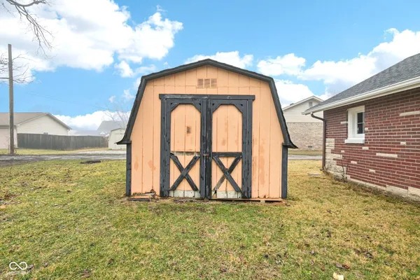 $282,500 | 100 Lincoln Street, Plainfield, IN 46168