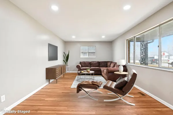 $282,500 | 100 Lincoln Street, Plainfield, IN 46168