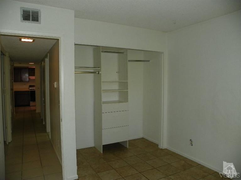 5214 Longfellow Way Oxnard, CA 93033 - Photo 11 of 26 Additional Photo