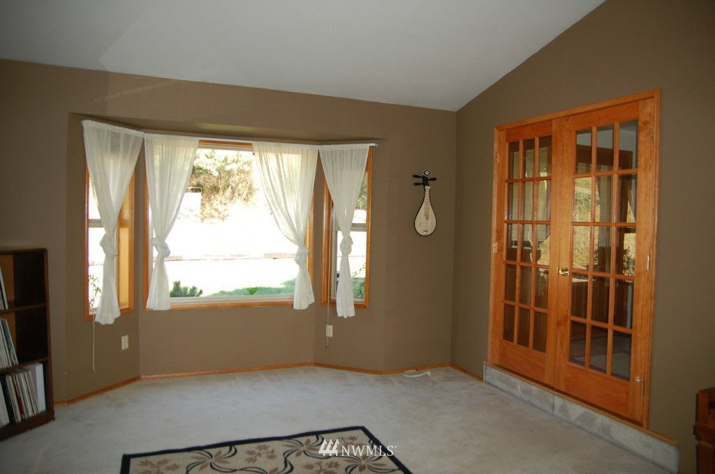 7411 Foster Slough Road Snohomish, WA 98290 - Photo 11 of 25 Gallery Image 11