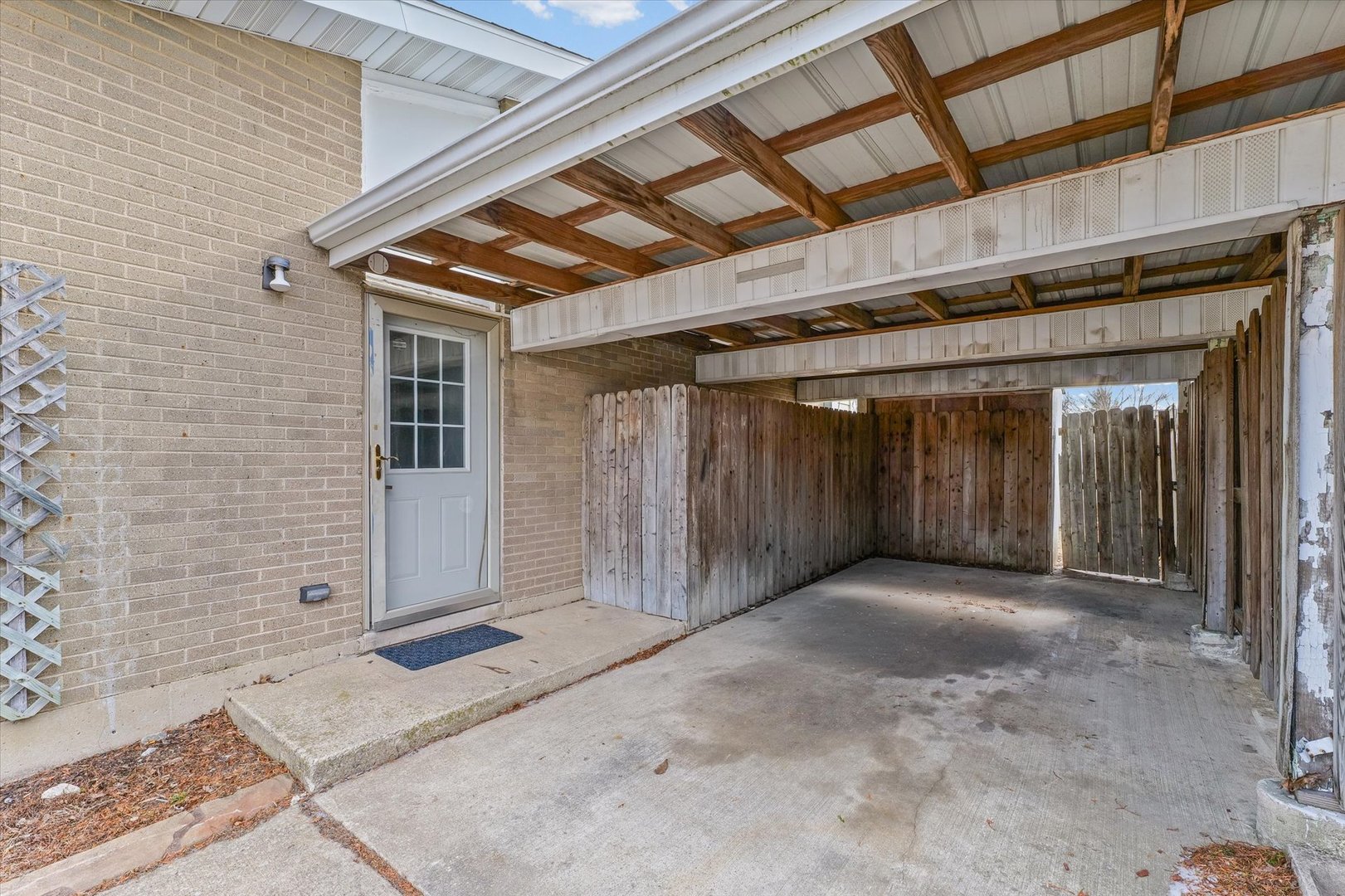 1612 Golfview Road Rantoul, IL 61866 - Photo 27 of 28 a view of a porch
