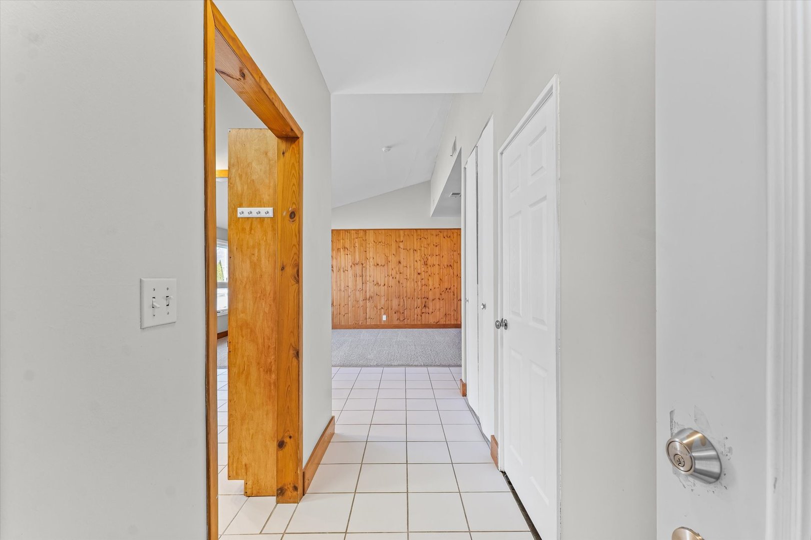 1612 Golfview Road Rantoul, IL 61866 - Photo 4 of 28 a view of a hallway