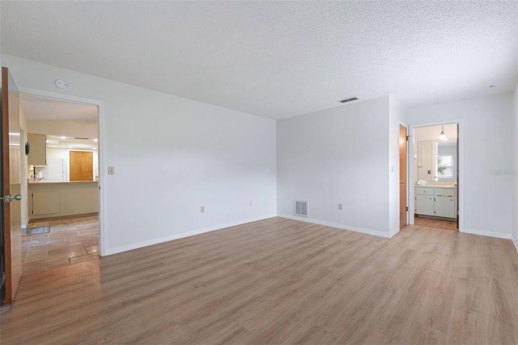 12056 Cradock Street Spring Hill, FL 34608 - Photo 17 of 32