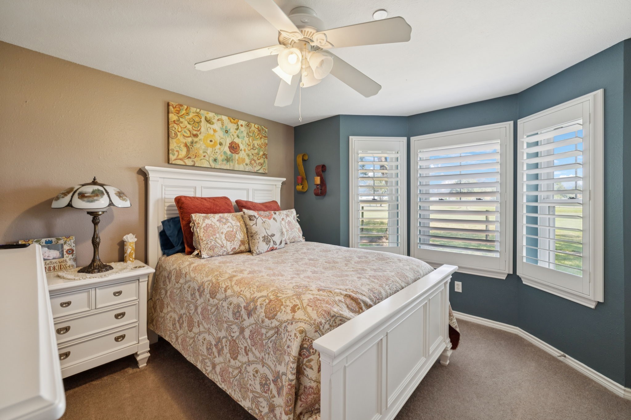31229 Rochen Road Waller, TX 77484 - Photo 29 of 50 a bedroom with a bed and a window