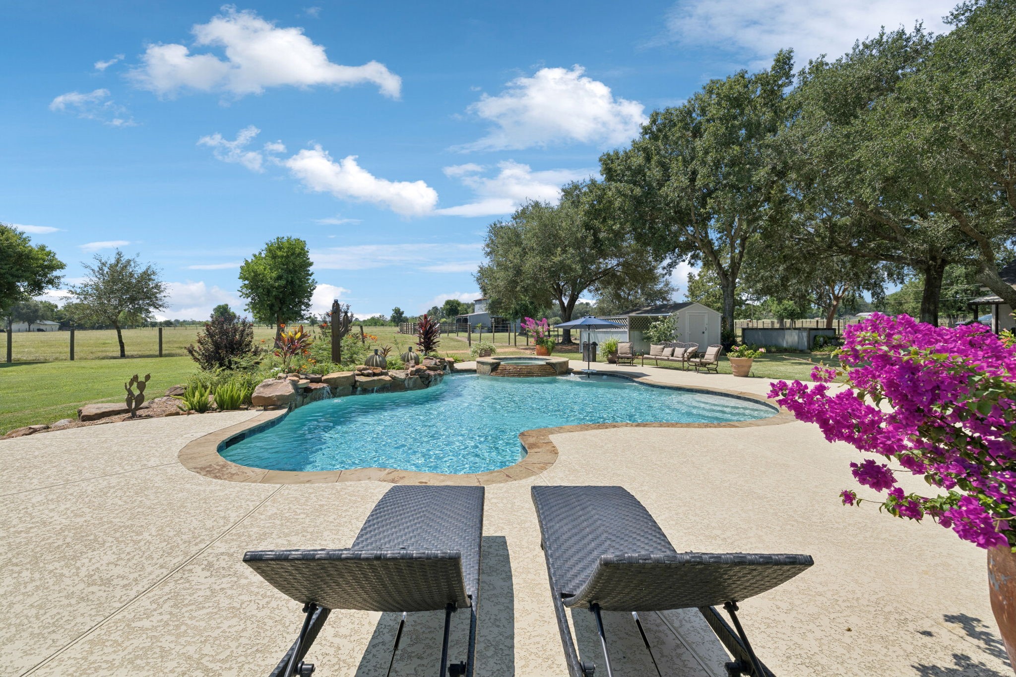 31229 Rochen Road Waller, TX 77484 - Photo 8 of 50 a view of yard with outdoor seating