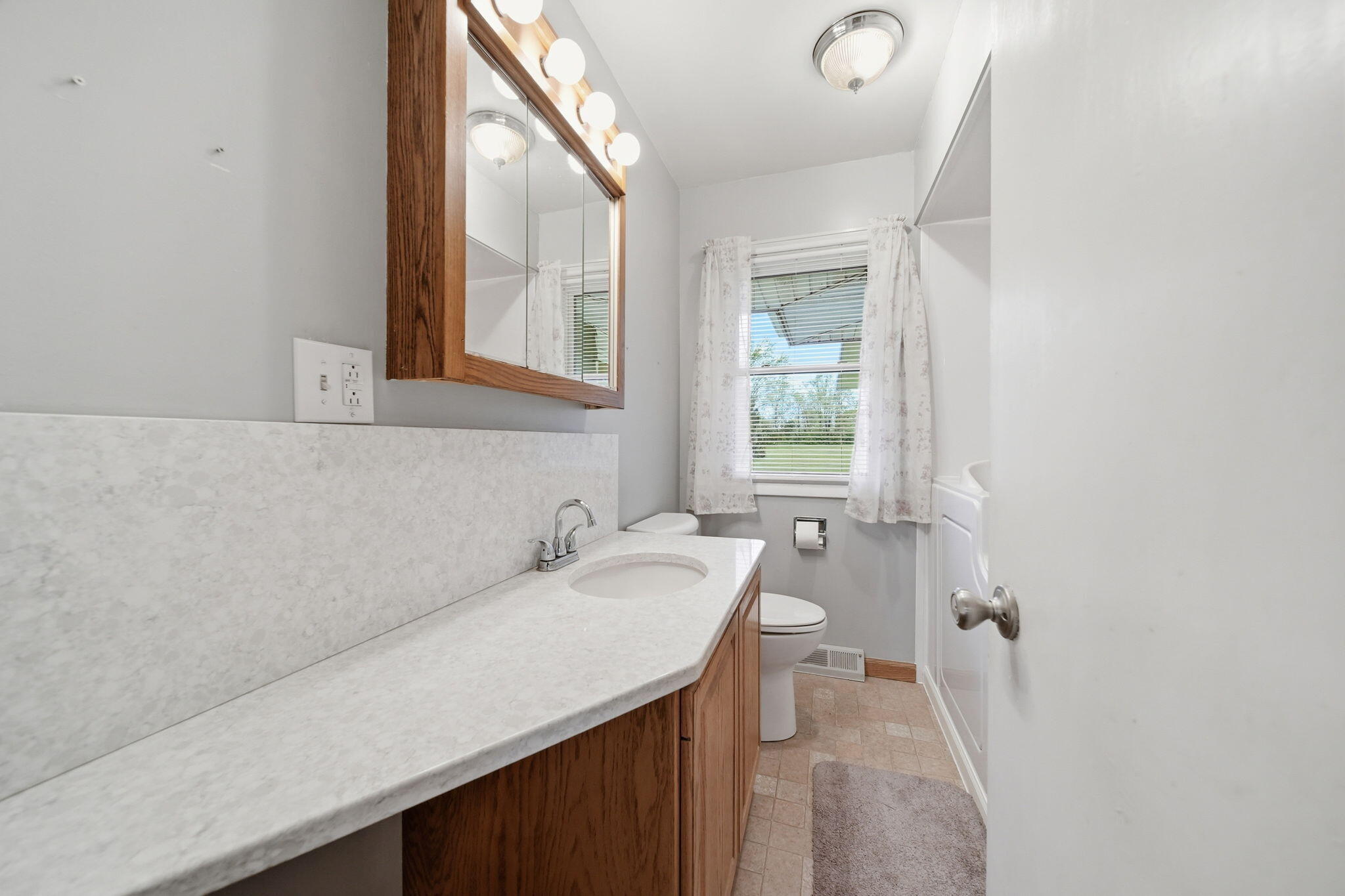 4024 County Farm Road Jackson, MI 49201 - Photo 12 of 46 13-web-or-mls-DSC03273