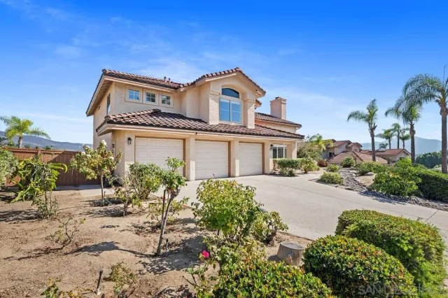 $1,435,000 | 1819 Monarch Ridge Circle, El Cajon, CA 92019