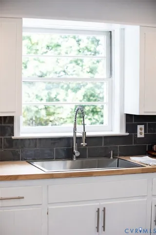 $275,000 | 3806 Richmond Highway, Spout Spring, VA 24593