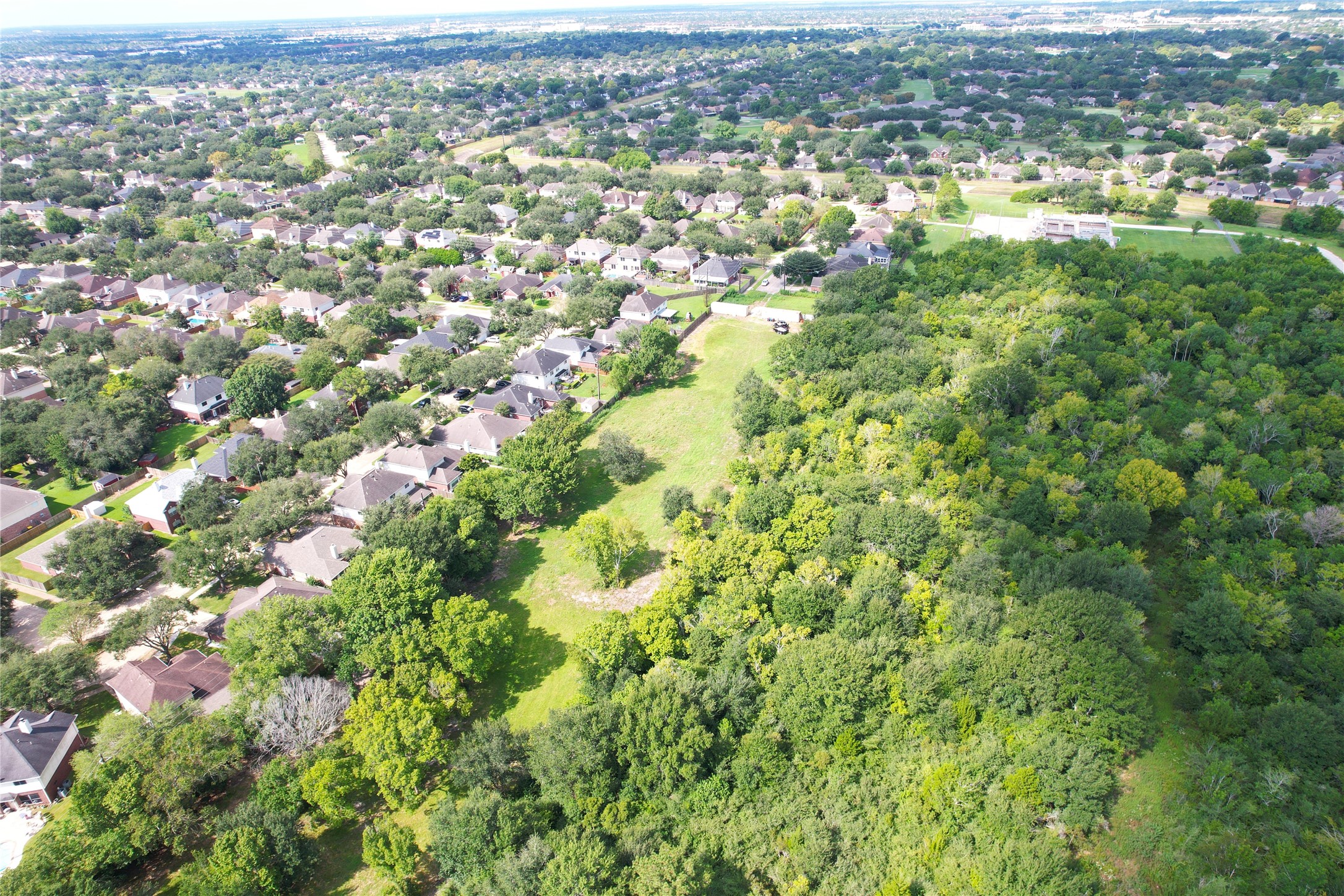 3733 Soho Drive Pearland, TX 77584 - Photo 6 of 8 view of city and green space