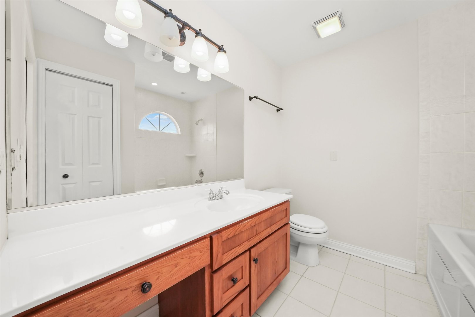 20451 Wolf Road Mokena, IL 60448 - Photo 10 of 50 Gallery Image 10