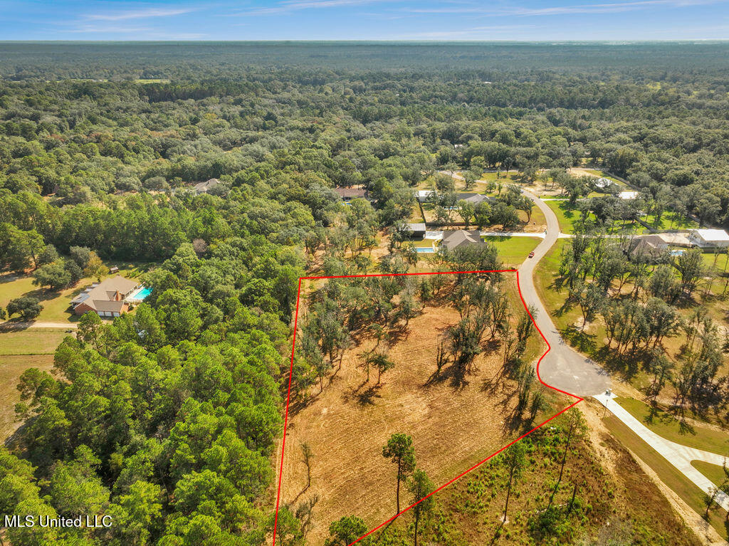 7805 Songbird Lane Moss Point, MS 39562 - Photo 8 of 16 7805SongbirdLn-7