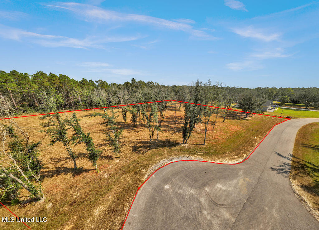 7805 Songbird Lane Moss Point, MS 39562 - Photo 10 of 16 7805SongbirdLn-10