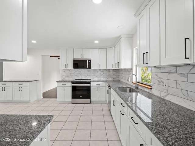 $639,000 | 5215 Pina Vista Drive, Melbourne, FL 32934